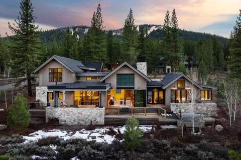 9618 Dunsmuir Way, Truckee, CA 96161
