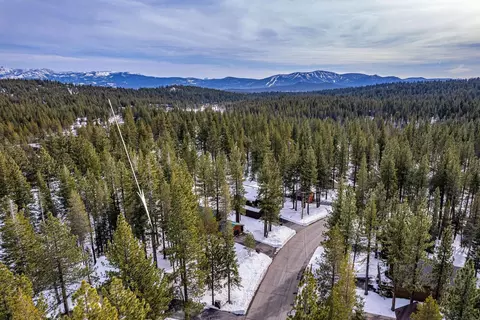 13742 Skiview Loop, Truckee, CA 96161 photo 3
