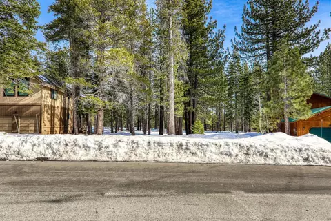 13742 Skiview Loop, Truckee, CA 96161 photo 2