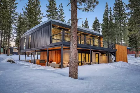 19140 Glades Pl, Truckee, CA 96161