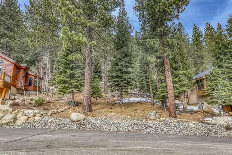 236 Shoshone Way, Olympic Valley, CA 96146