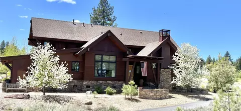 10200 Valmont Trl, Truckee, CA 96161