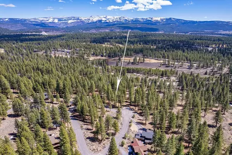 10576 Brickell Ct, Truckee, CA 96161