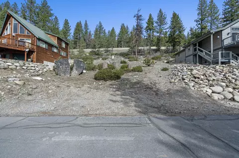 14614 Denton Ave, Truckee, CA 96161