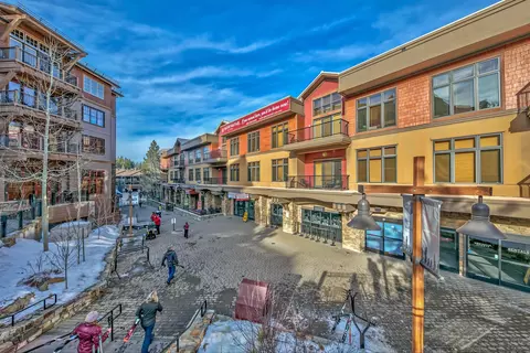 2100 N Village Dr # 406/18, Truckee, CA 96161