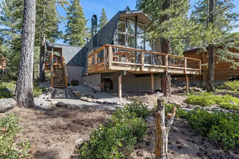 118 Marlette Dr, Tahoe City, CA 96145