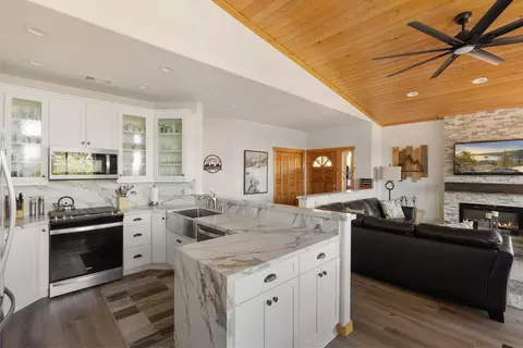 12465 Bear Meadows Ct # 3, Truckee, CA 96161