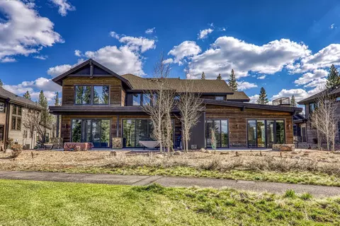 10113 Corrie Ct, Truckee, CA 96161