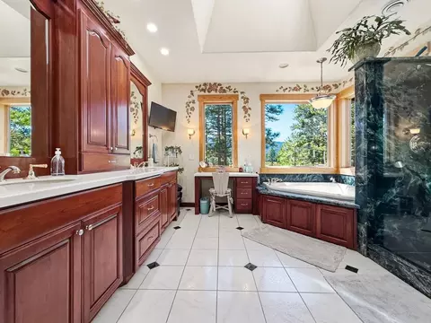 Bath - 70 Cassidy Dr, Clio, CA 96106 photo 1 of 4