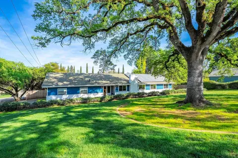 280 Hidden Creek Dr, Auburn, CA 95603
