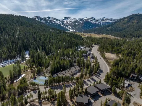 227 Olympic Valley Rd # 50, Olympic Valley, CA 96146