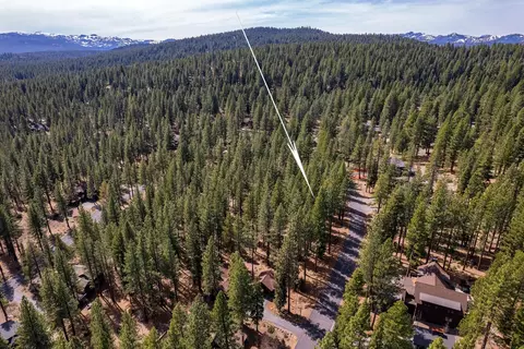 11581 Bottcher Loop, Truckee, CA 96161 photo 20