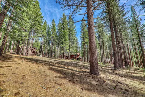 11581 Bottcher Loop, Truckee, CA 96161 photo 14