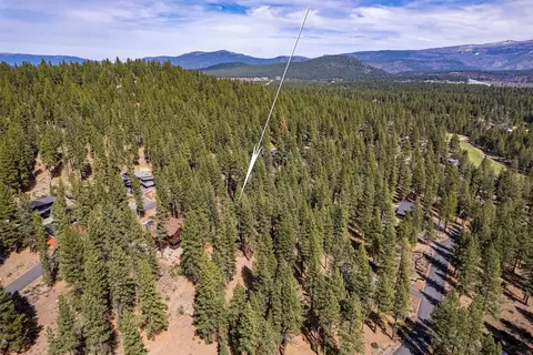 11581 Bottcher Loop, Truckee, CA 96161 photo 13