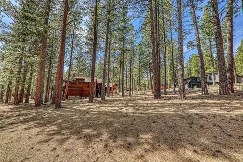 11581 Bottcher Loop, Truckee, CA 96161 photo 21