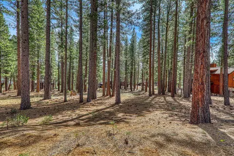 11581 Bottcher Loop, Truckee, CA 96161 photo 8