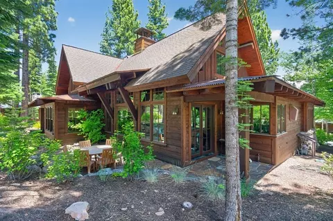Exterior - 604 Ej Brickell, Truckee, CA 96161 photo 3 of 3