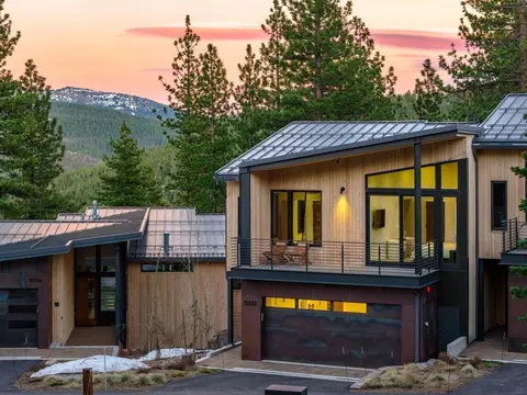 15132 Boulder Pl, Truckee, CA 96161