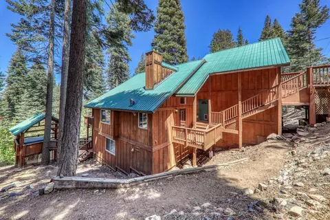 10880 Laurelwood Dr, Truckee, CA 96161