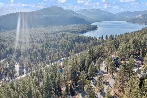 12515 Sierra Dr, Truckee, CA 96161 photo 3