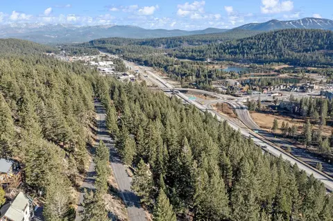 12515 Sierra Dr, Truckee, CA 96161 photo 5