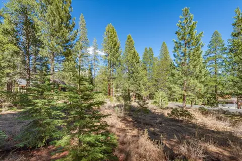 11850 Bottcher Loop, Truckee, CA 96161 photo 10