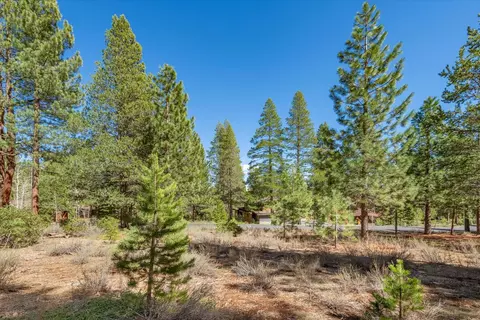 11850 Bottcher Loop, Truckee, CA 96161 photo 11