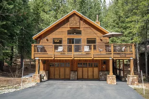12442 Saint Bernard Dr, Truckee, CA 96161
