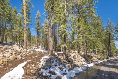 51337 Jeffery Pine Dr, Soda Springs, CA 95728