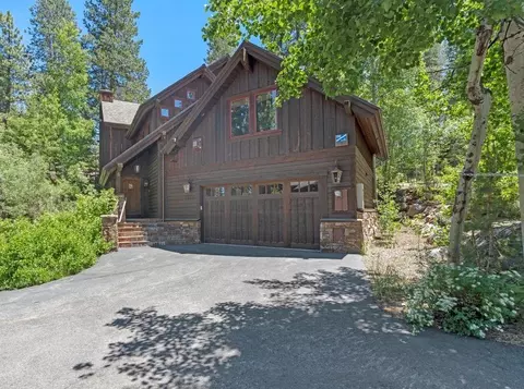 12710 Zurich Pl, Truckee, CA 96161