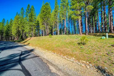 266 Boulder Dr, Clio, CA 96106