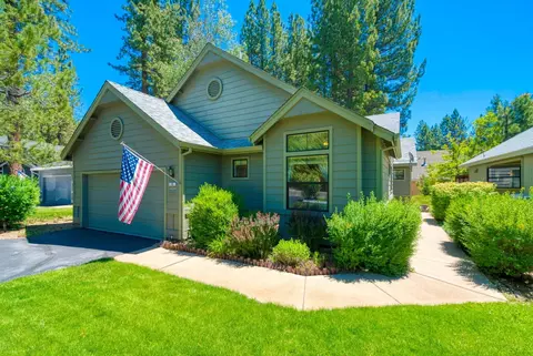 16 Alder Ct, Blairsden, CA 96103