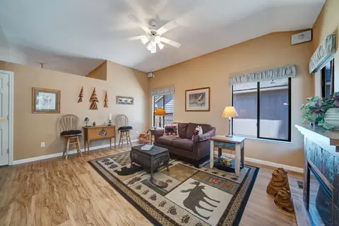 Living - 16 Alder Ct, Blairsden, CA 96103 photo 2 of 4