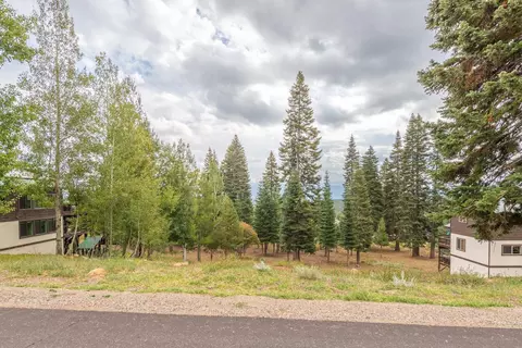 13257 Skislope Way, Truckee, CA 96161