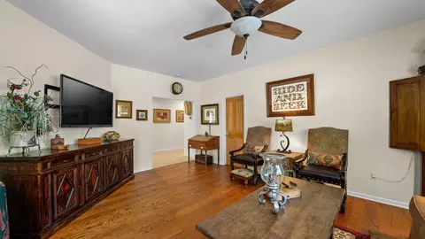 Living - 22 Fox Tail Ln, Clio, CA 96106 photo 2 of 2