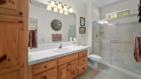 Bath - 22 Fox Tail Ln, Clio, CA 96106 photo 2 of 4
