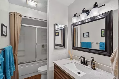 Bath - 112 Poplar Valley Rd, Blairsden, CA 96103 photo 1 of 4
