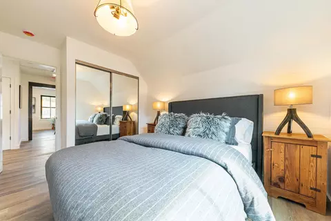 Bedroom - 10017 E River St, Truckee, CA 96161 photo 2 of 2