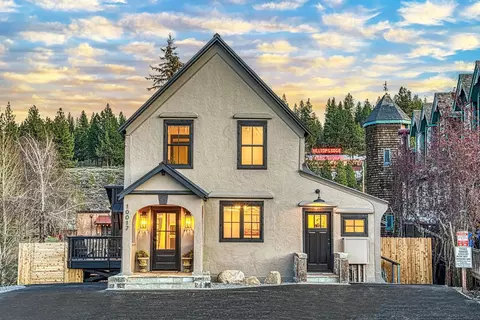 10017 E River St, Truckee, CA 96161