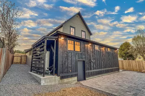 Exterior - 10017 E River St, Truckee, CA 96161 photo 6 of 7