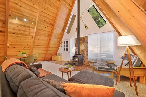 Living - 41130 Putt Rd, Emigrant Gap, CA 95715 photo 2 of 4