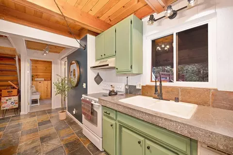 Kitchen - 41130 Putt Rd, Emigrant Gap, CA 95715 photo 3 of 3
