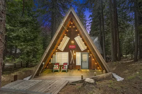 41130 Putt Rd, Emigrant Gap, CA 95715