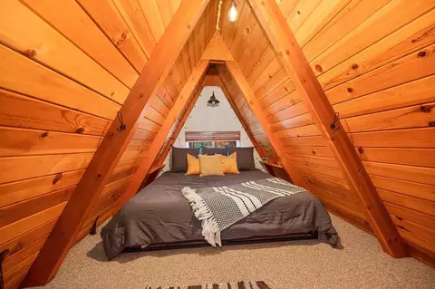 Bedroom - 41130 Putt Rd, Emigrant Gap, CA 95715 photo 1 of 3