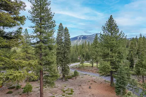 10644 Talus Ct, Truckee, CA 96161
