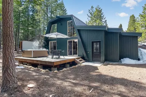 12102 Viking Way, Truckee, CA 96161