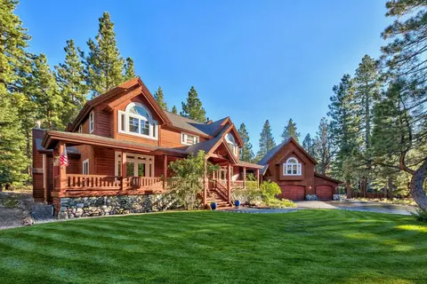 15473 Kent Dr, Truckee, CA 96161