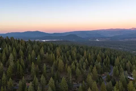 11494 Alder Hill Rd, Truckee, CA 96161