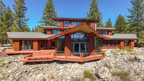 17247 Valley View Rd, Truckee, CA 96161