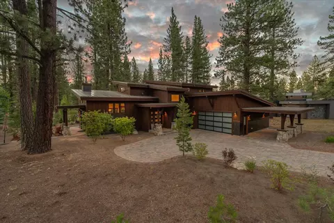 Exterior - 11090 Henness Rd, Truckee, CA 96161 photo 3 of 5